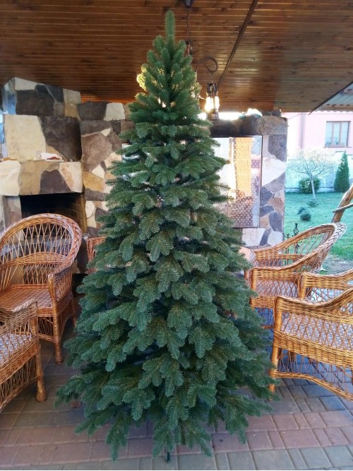 Елітна зелена 2.30 м. лита штучна ялинка Елітна зелена 2.30 м. лита штучна ялинка