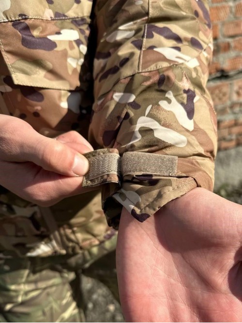 Куртка мультикам з капюшоном Gore-Tex