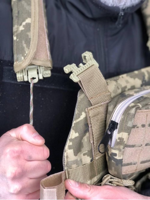 Тактична плитоноска з 4 точками швидкого скидання піксель