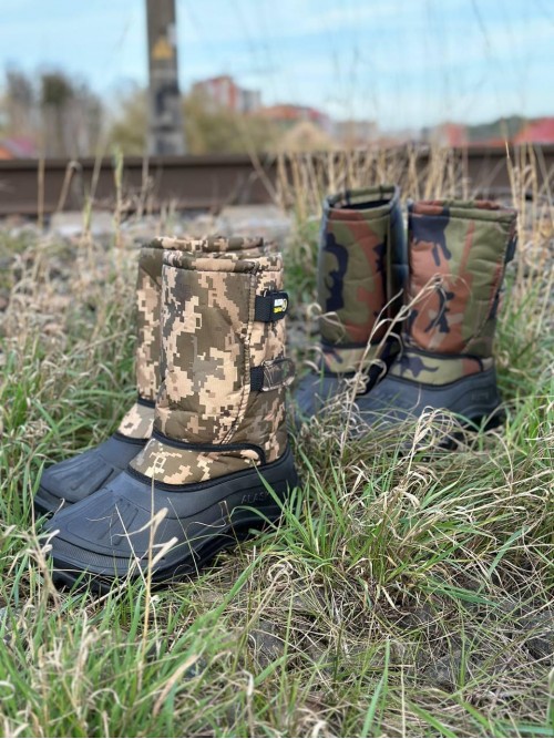 Теплі водонепроникні гумові чоботи на липучці "Аляска" піксель та мультикам