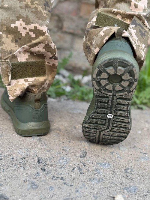 Літні тактичні кросівки 4.5.0. Олива Літні тактичні кросівки 4.5.0. Олива