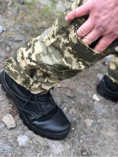 Штани тактичні ріпстоп піксель зі стяжками під коліном