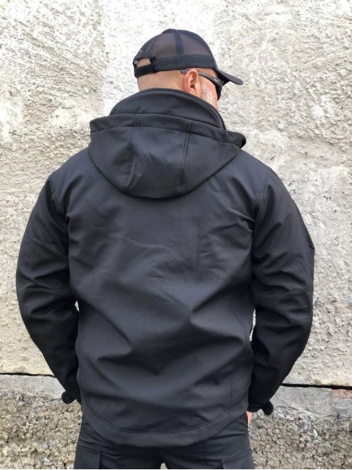 Тактична куртка Soft Shell Чорна